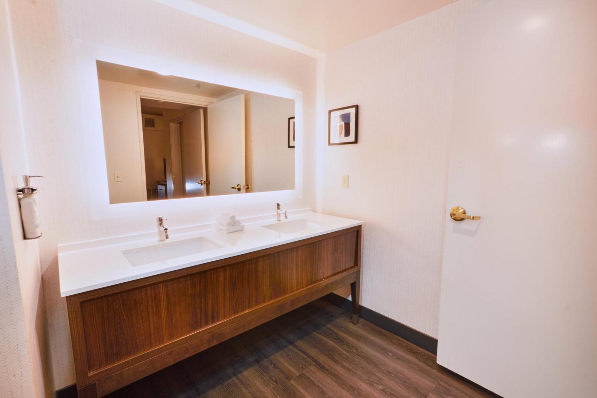 Holiday Inn Oakland Airport By Ihg Екстер'єр фото
